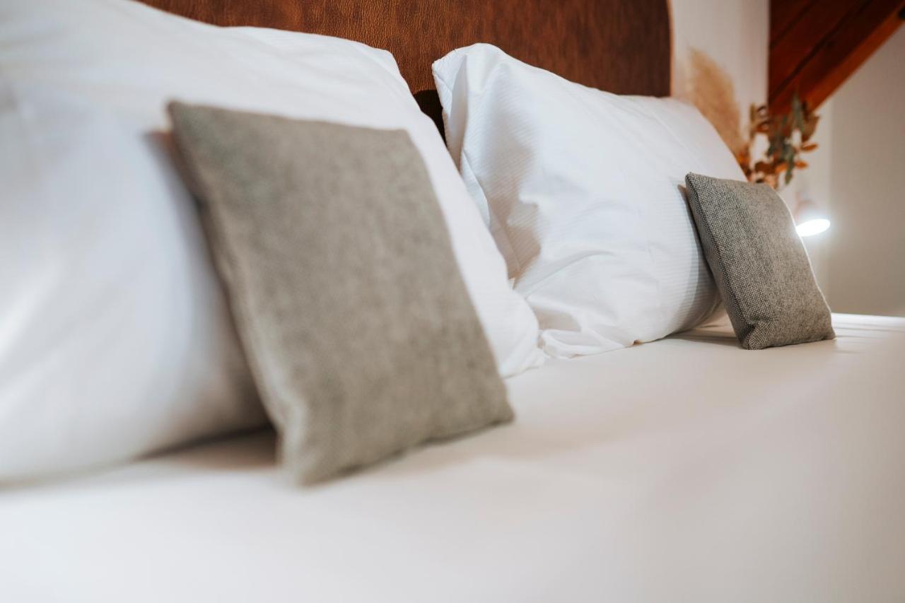 Koncept Hotel Loeie Мюнзинген Экстерьер фото